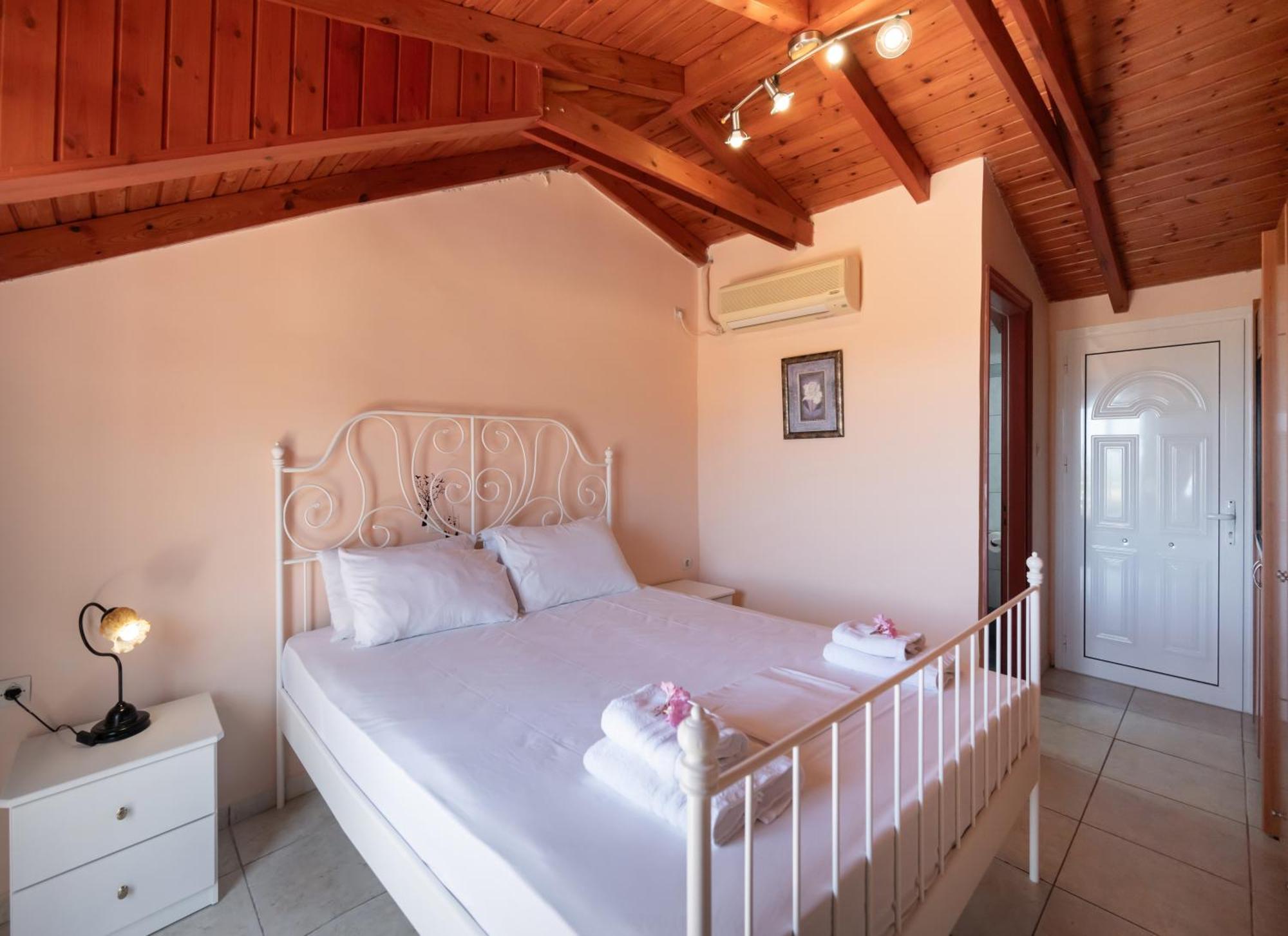 Villa Fenia Lefkada City ภายนอก รูปภาพ